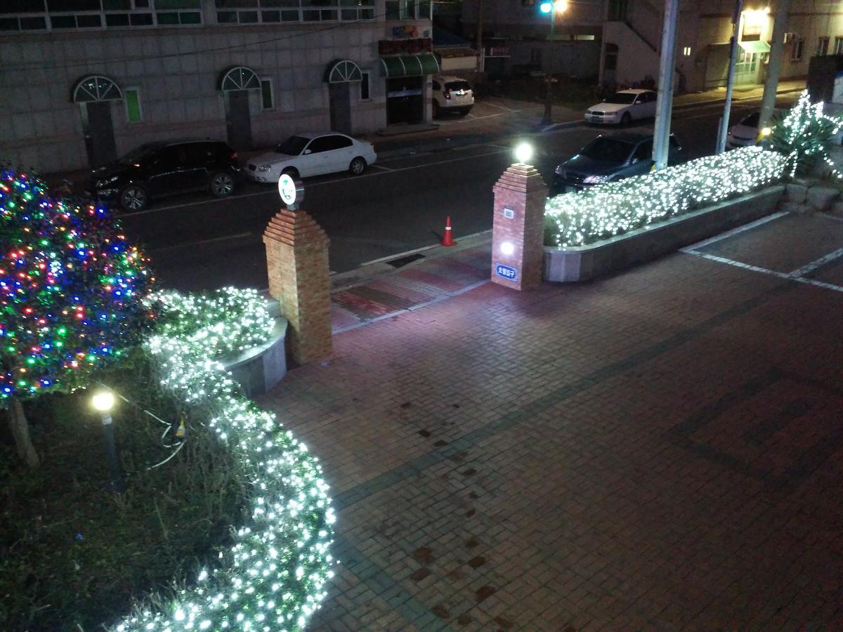 Geoje Jangseungpo Lighthouse Hotel Sodong Bagian luar foto