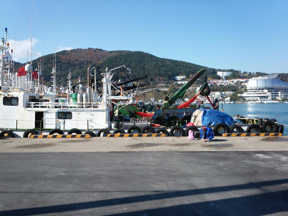 Geoje Jangseungpo Lighthouse Hotel Sodong Bagian luar foto